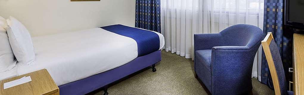 Best Western London Heathrow Ariel Hotel 海斯 客房 照片